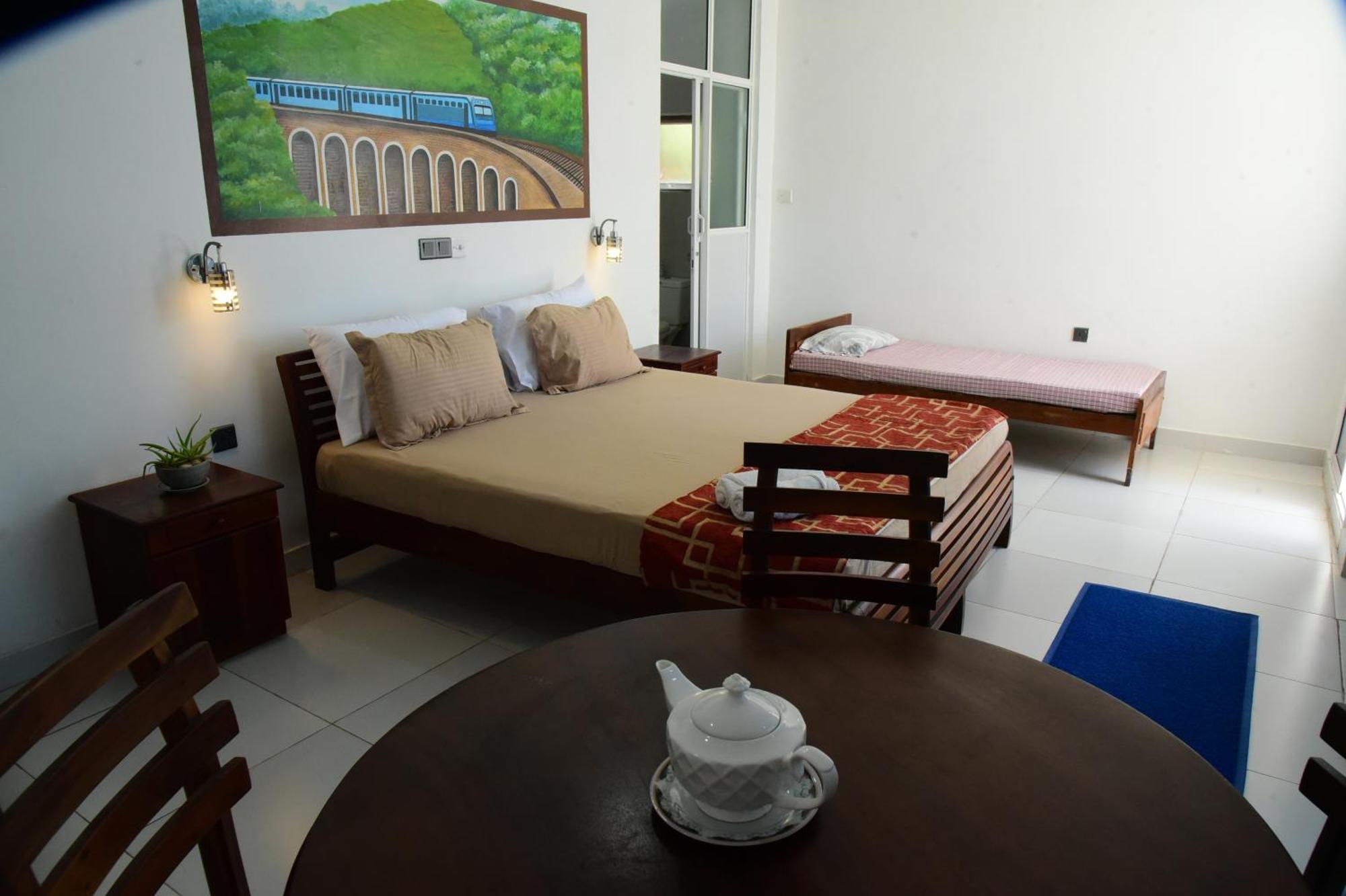 Hotel Happy Tuna Hikkaduwa Exterior photo