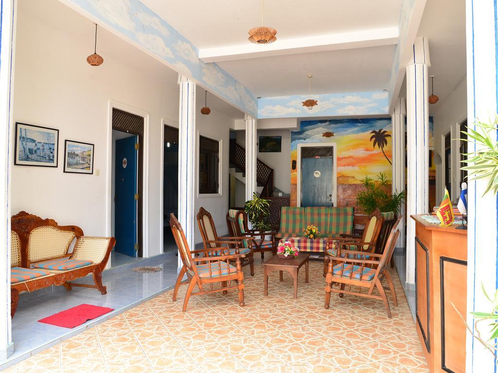 Hotel Happy Tuna Hikkaduwa Exterior photo